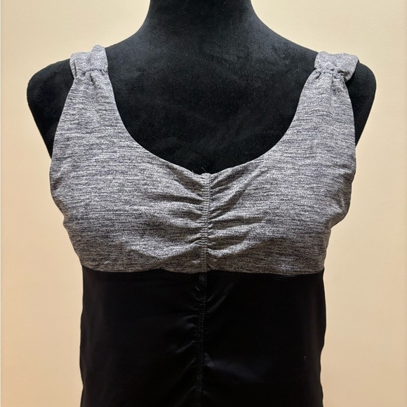 Lululemon Athletic Tank Top Women’s Size 8 - Picture 2 of 4